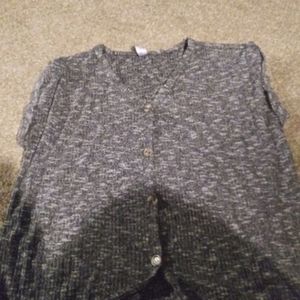 Junior's extra large sweater no sleeves